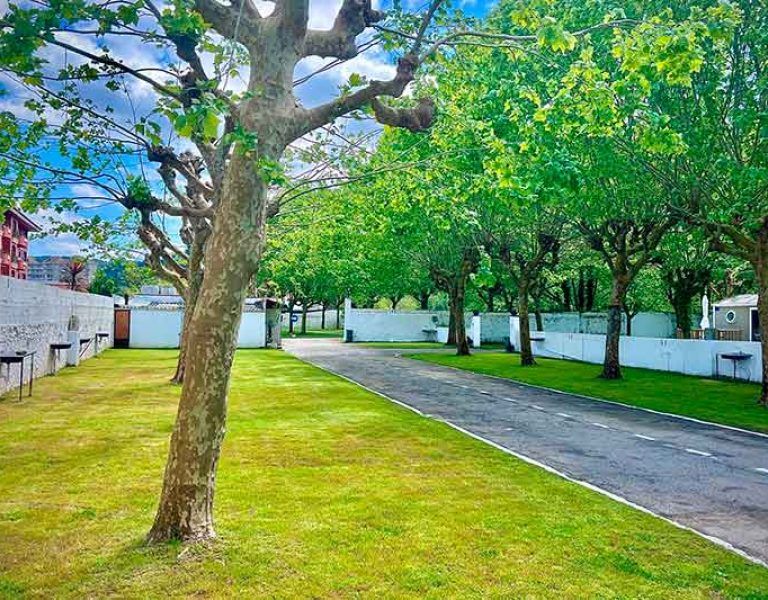 parcela-camping-en-Laredo,-Cantabria